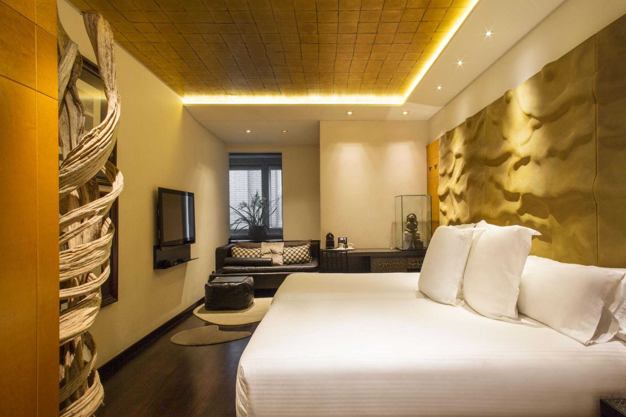 Claris & Gl, A Small Luxury Of The World Hotel Barcelona